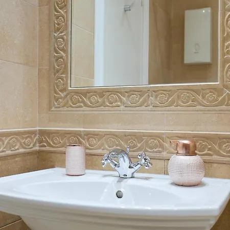 Hedera Estate, Hedera A3 アパート *